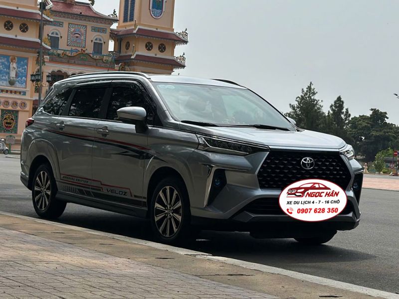 Thuê xe 7 chỗ có tài xế tại TP HCM - Giá rẻ